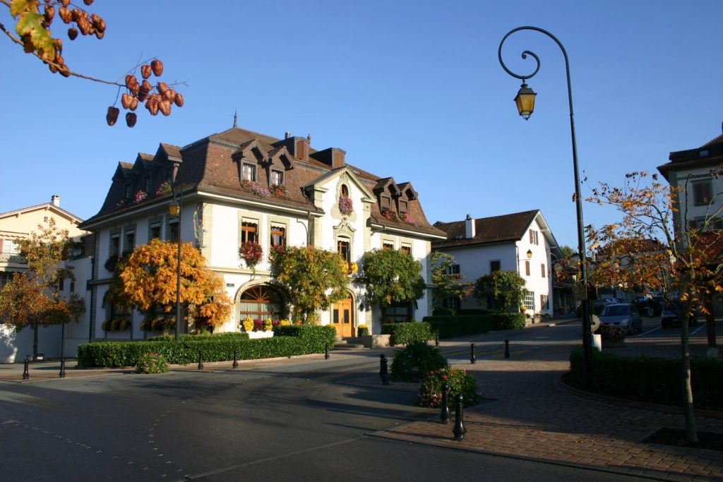 Le centre de Crissier et le café de l’Hôtel de Ville